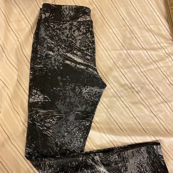 Champion High Rise Grey Galaxy Workout Leggings - Picture 2 of 3